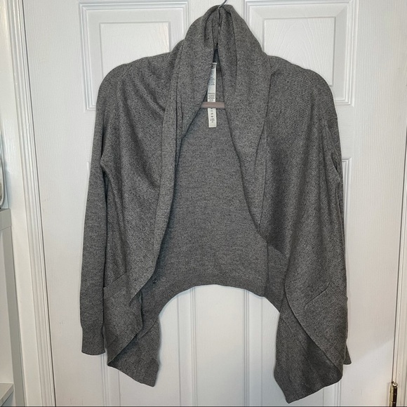 LULULEMON Cabin Yogi Wrap Heathered Medium Grey / Slate Cozy Cardigan 4 - Picture 3 of 9